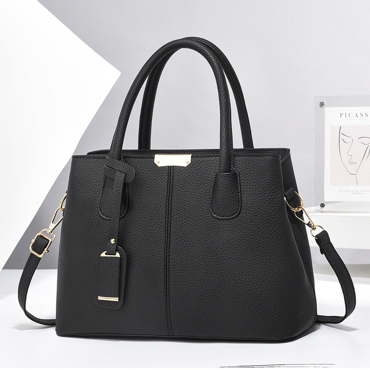 Fashion Large Capacity Shoulder Messenger Bag
